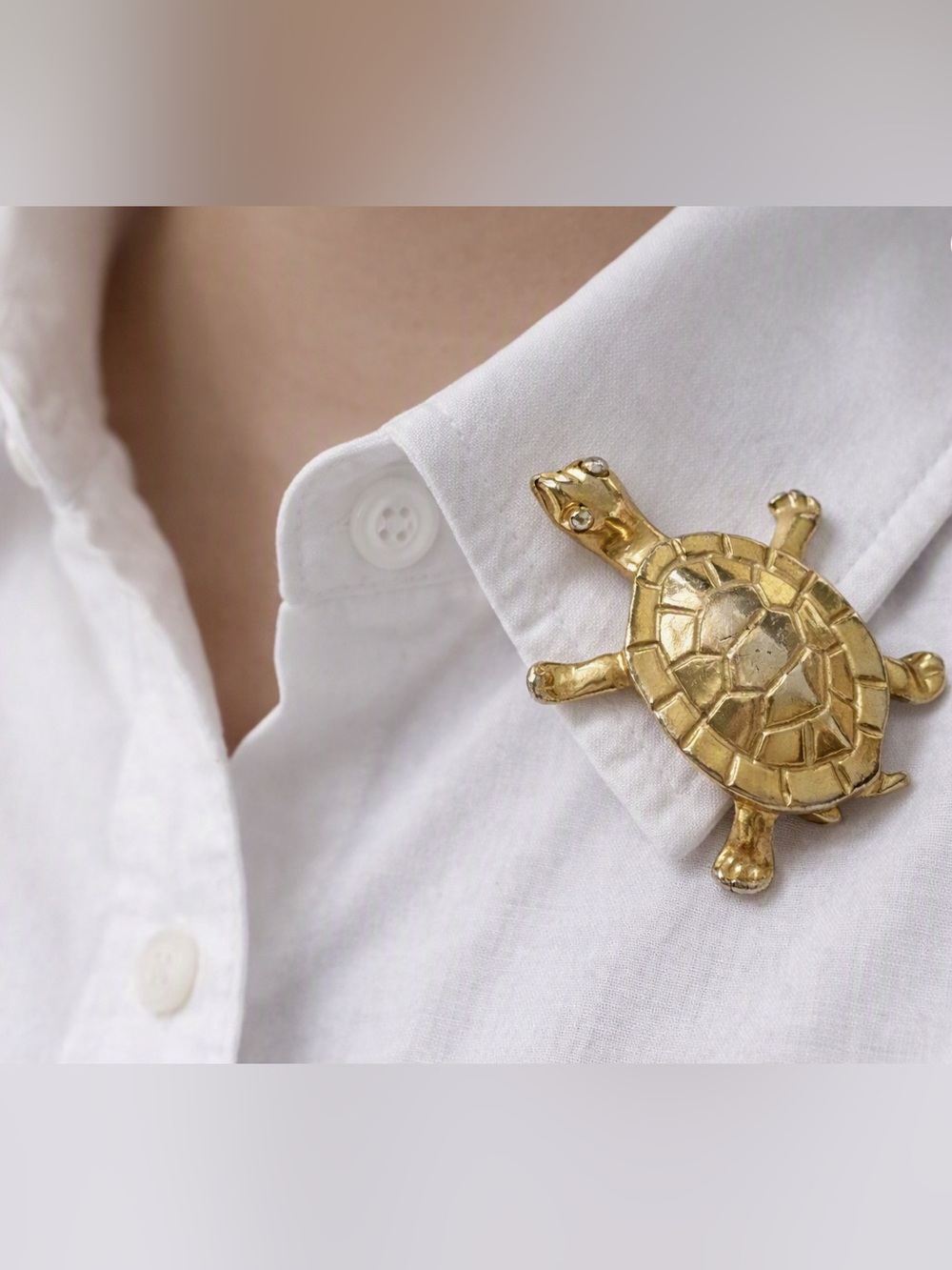 Vintage Mid‑Century Gold‑Tone Turtle Pin — 1950s/60s Figural Scatter Brooch